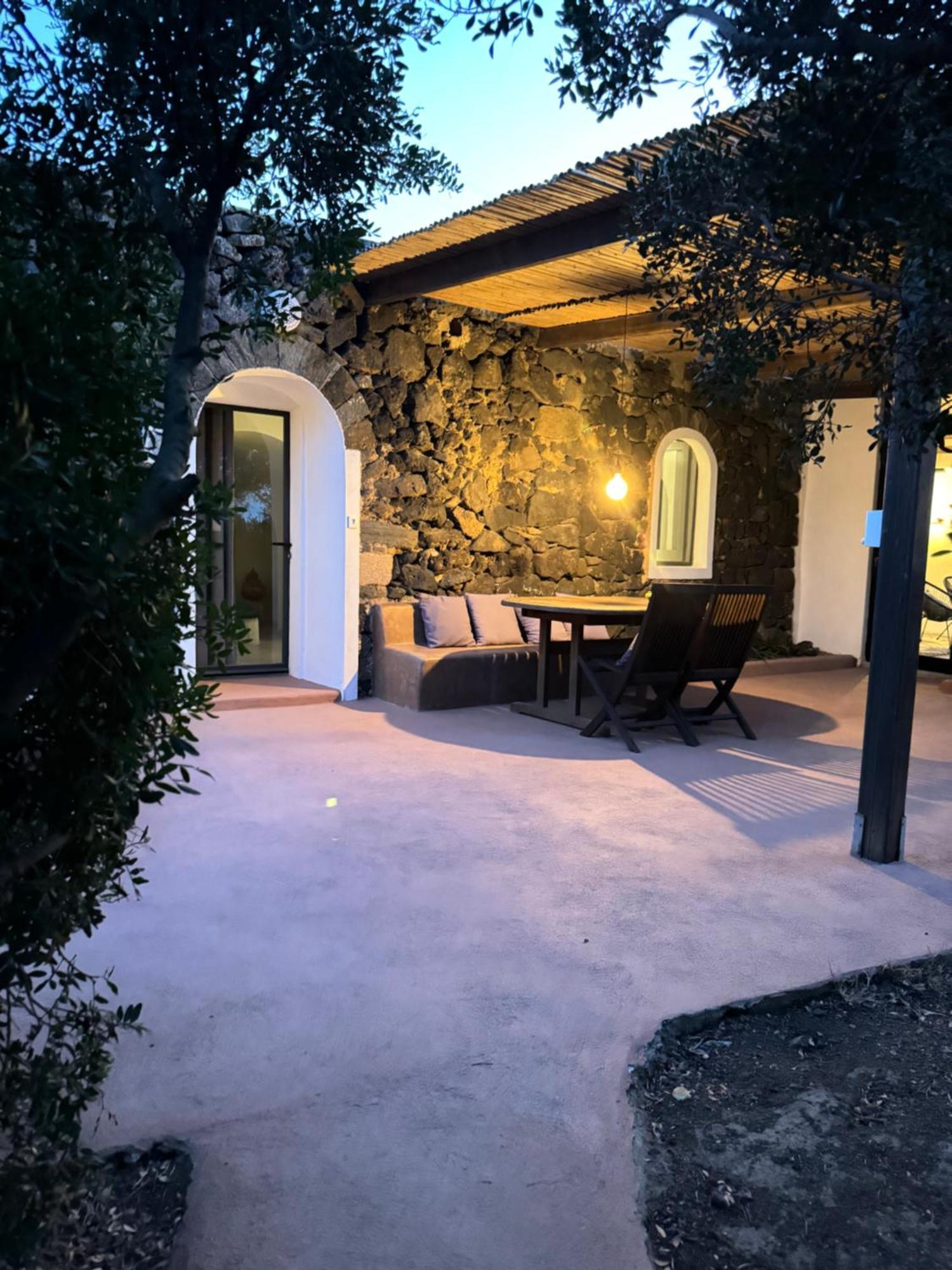 Etherea - I Dammusini Di Pantelleria Exterior photo